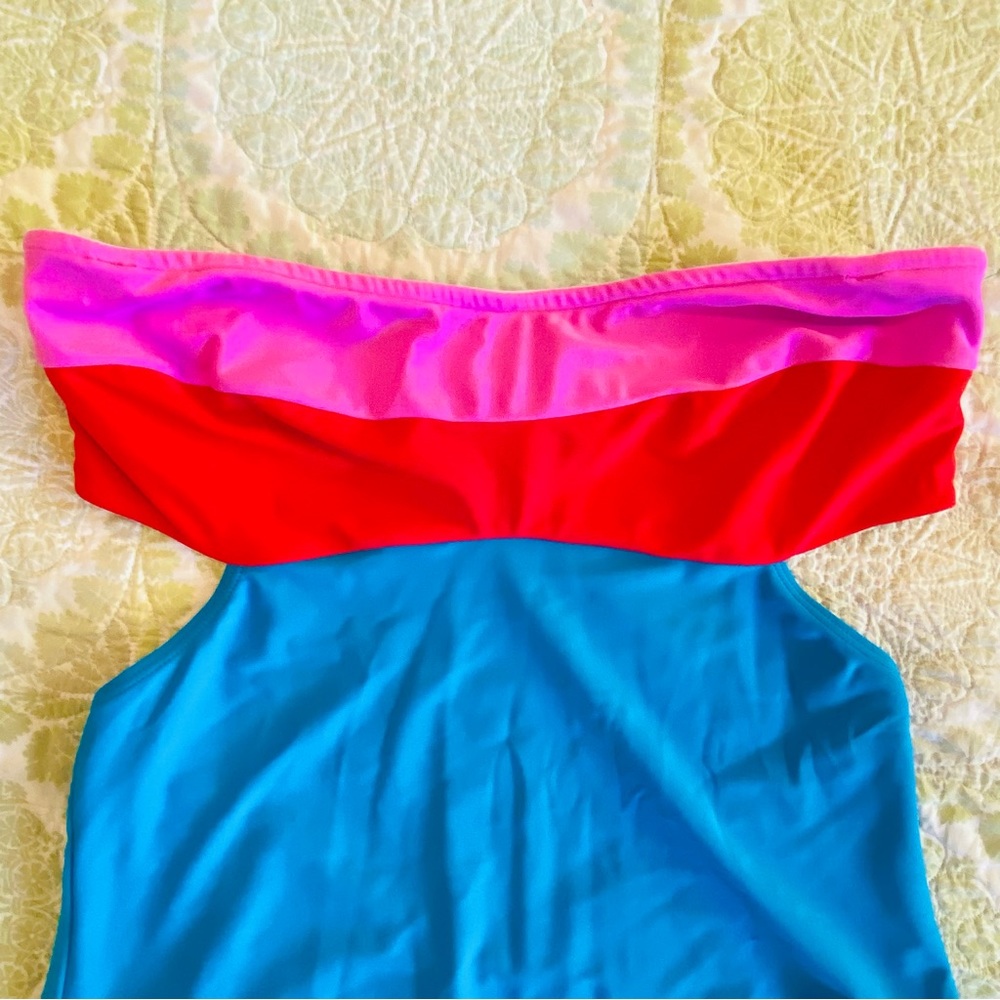 Diane Von Furstenburg color block one piece swimsuit - Picture 4 of 16